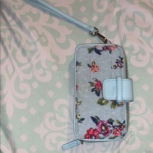 Very Bradley smartphone wristlet